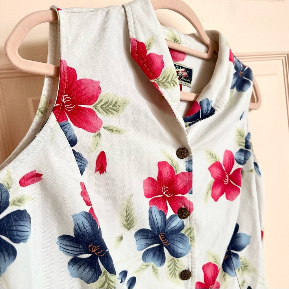Sleeveless Floral Button-Front Top - Blue & Pink - Picture 2 of 4